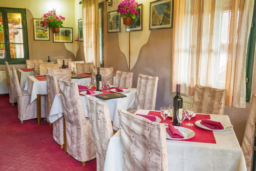 Apartmani Restoran Durmitor Žabljak Exteriör bild