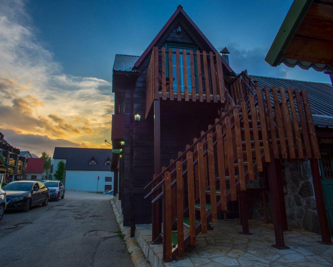 Apartmani Restoran Durmitor Žabljak Exteriör bild