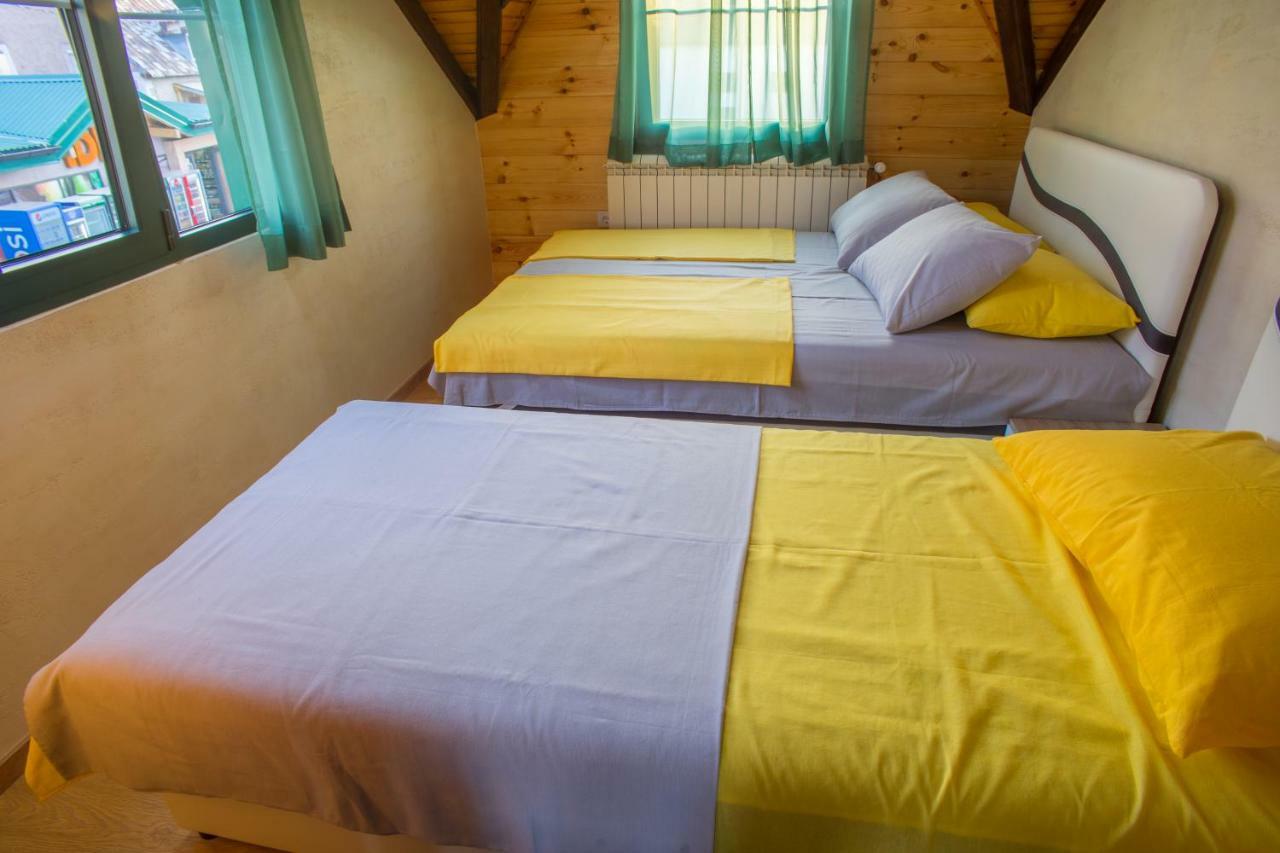 Apartmani Restoran Durmitor Žabljak Exteriör bild